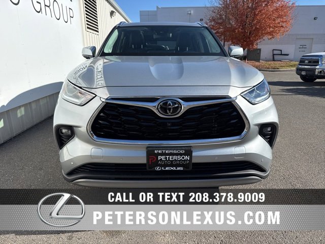 Used 2023 Toyota Highlander Platinum image 8
