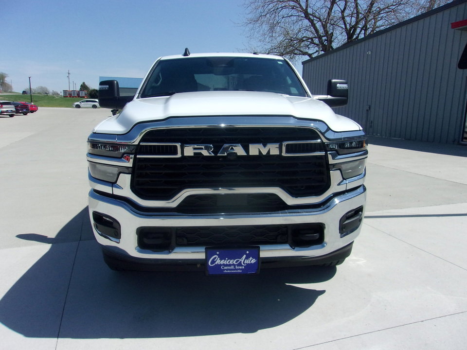 Used 2025 RAM 2500 Big Horn AWD/4WD image 4