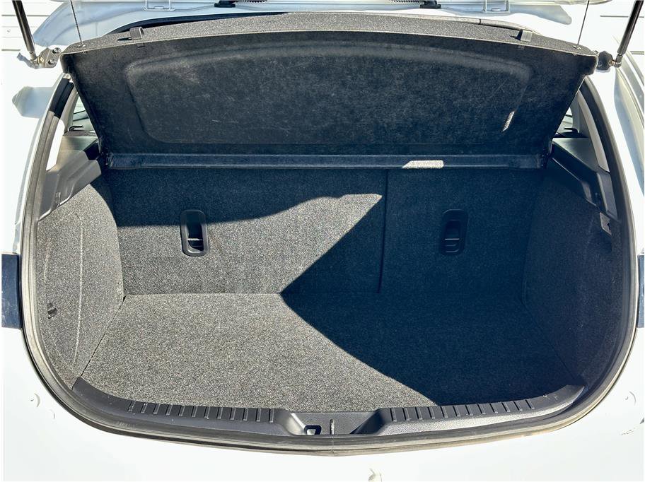 Used 2013 MAZDA MAZDA3 i Touring image 29