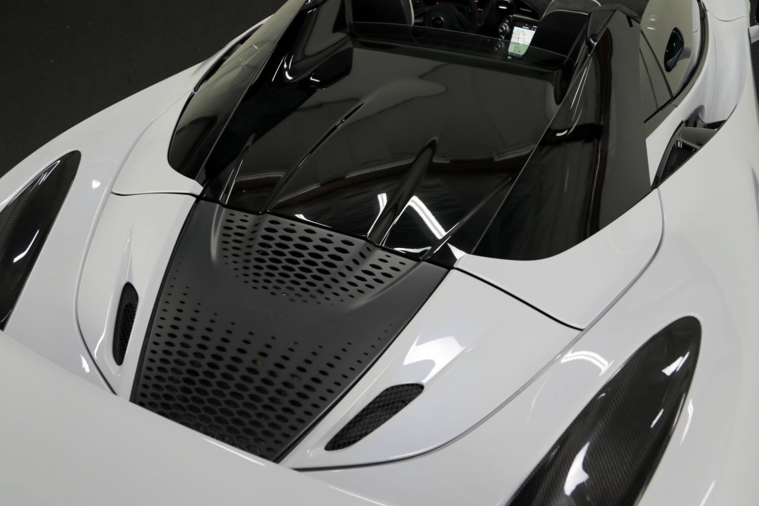 Used 2022 McLaren 765LT RWD image 29