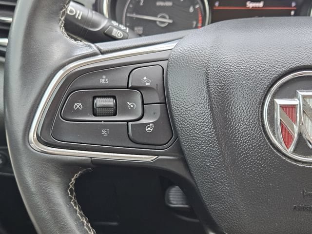 Used 2020 Buick Encore GX Essence FWD image 27