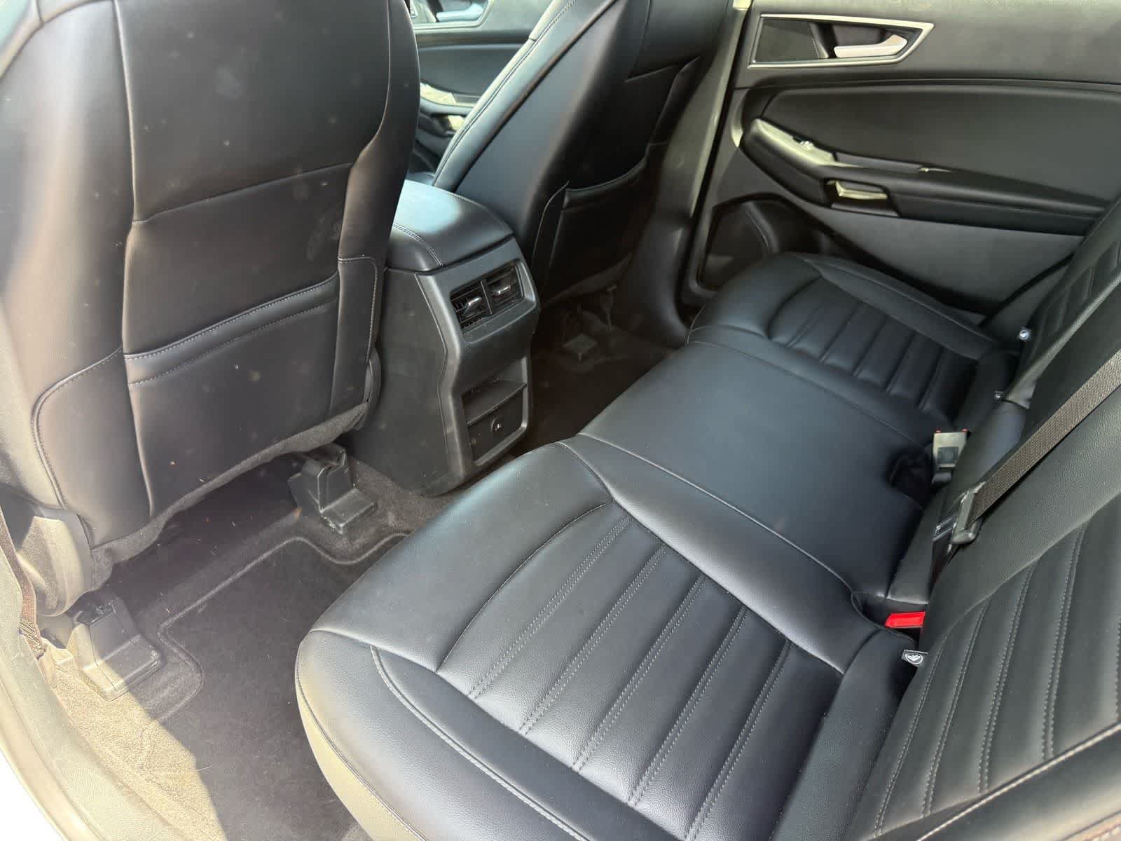Used 2024 Ford Edge SEL AWD/4WD image 13