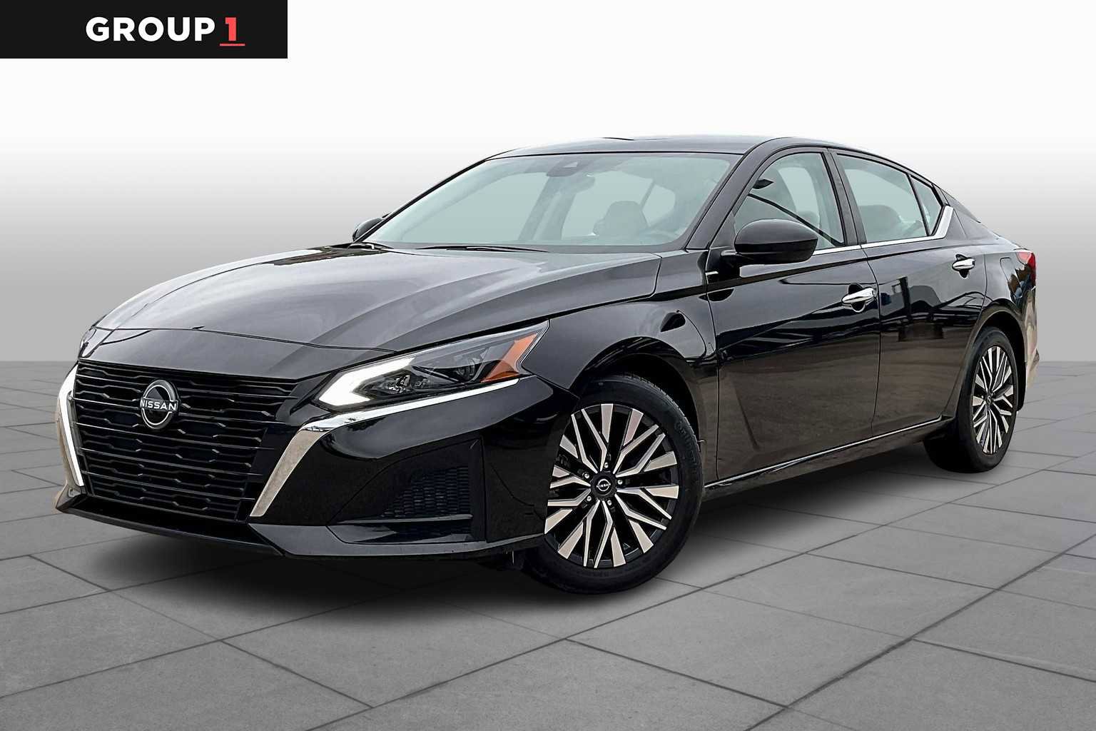 Used 2023 Nissan Altima 2.5 SV