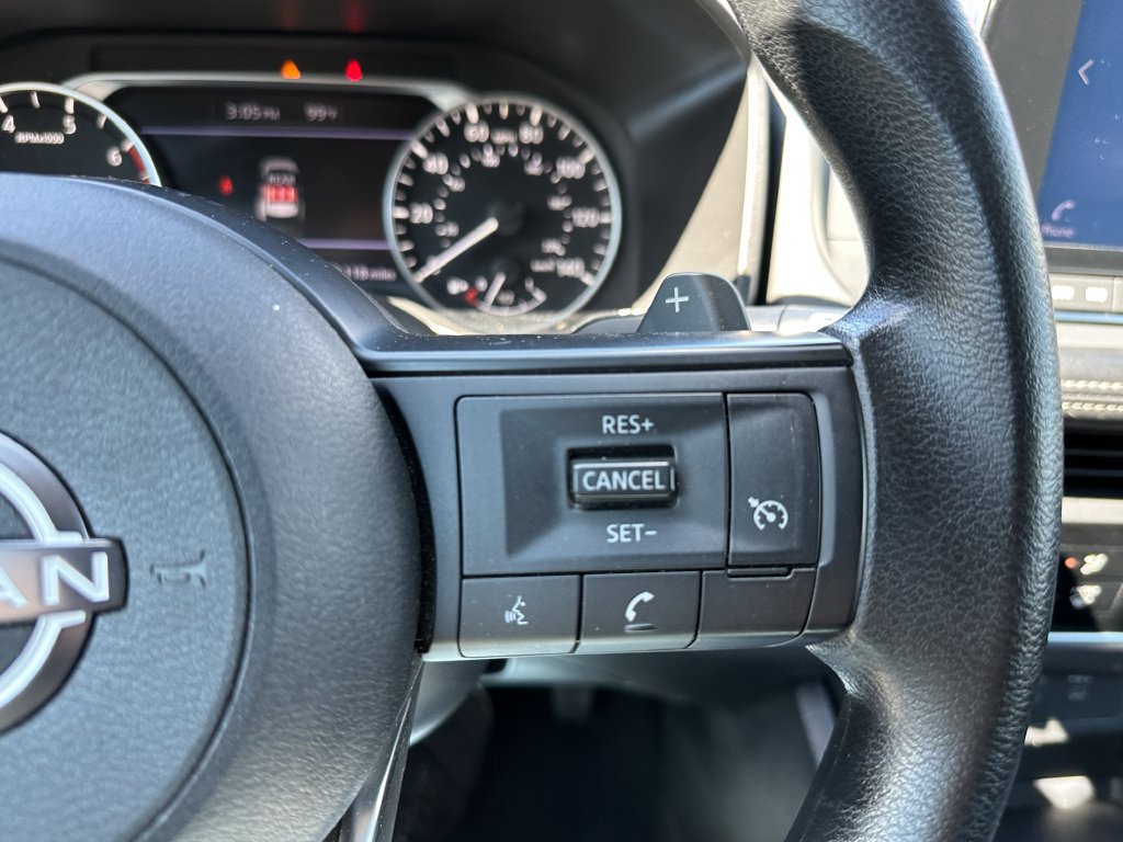 Used 2024 Nissan Rogue S FWD image 23