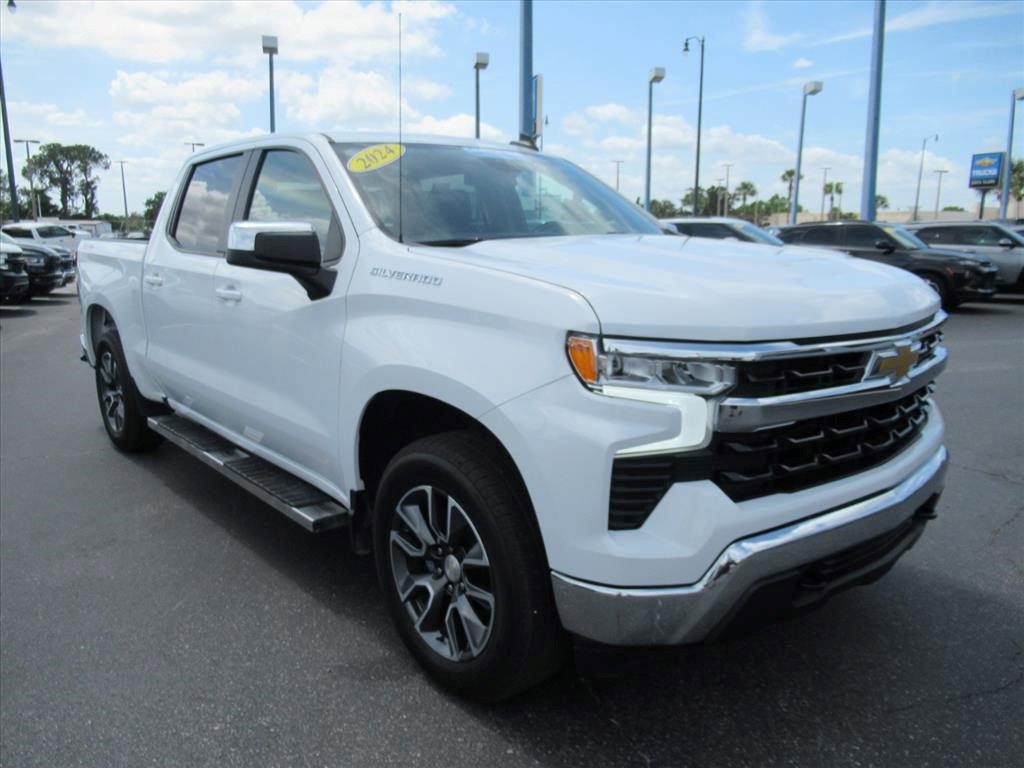 Certified 2024 Chevrolet Silverado 1500 LT image 3
