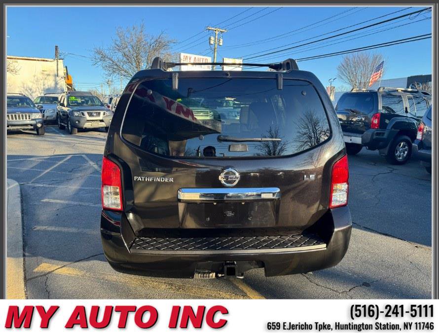 Used 2012 Nissan Pathfinder LE AWD/4WD image 5
