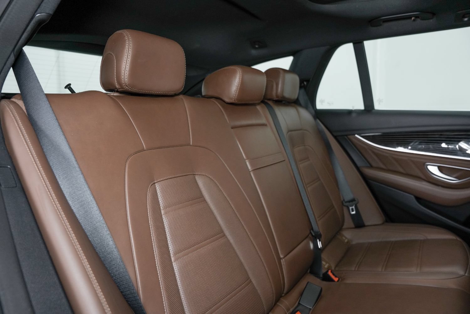 Used 2020 Mercedes-Benz E 63 AMG S image 36