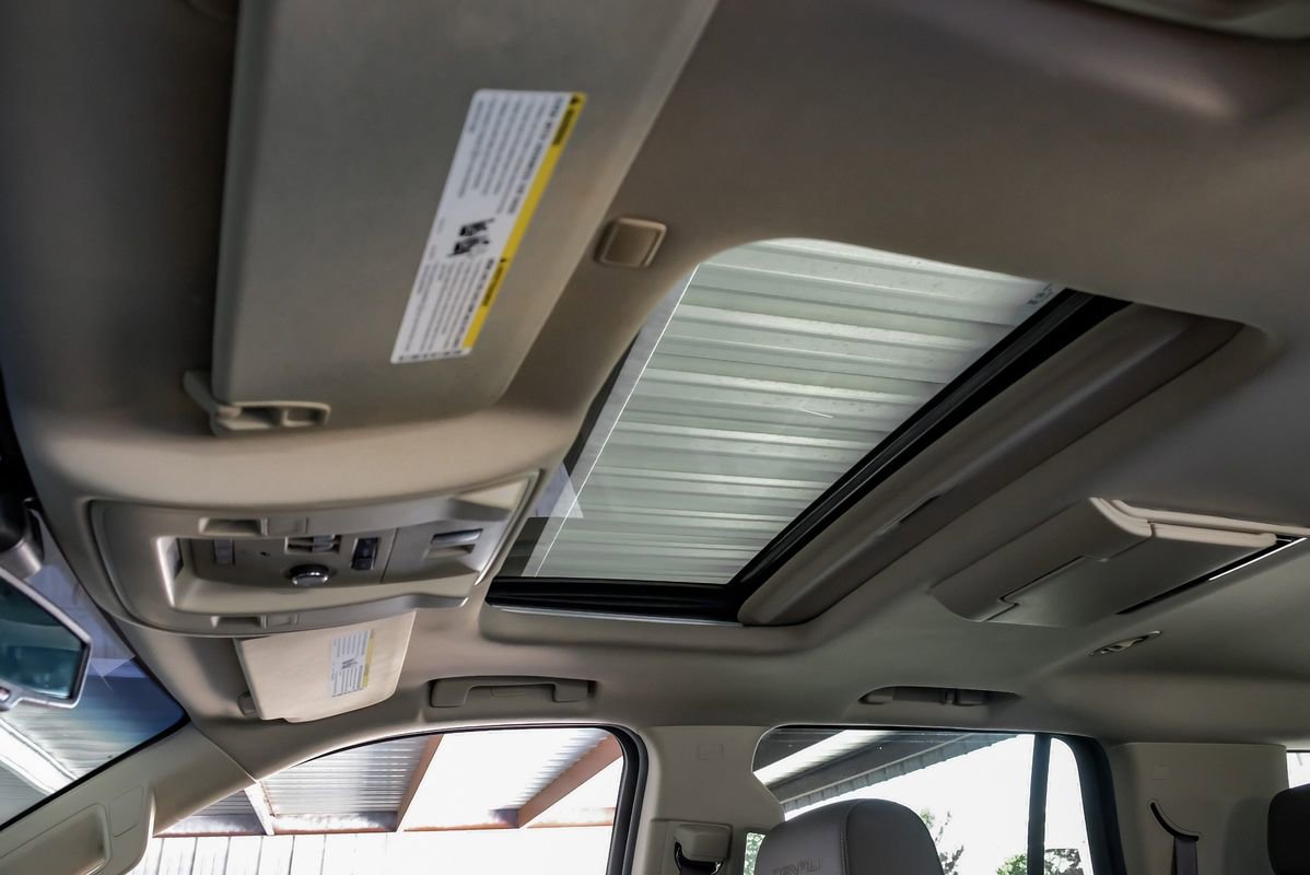 Used 2020 GMC Yukon Denali w/ Denali Ultimate Package image 22