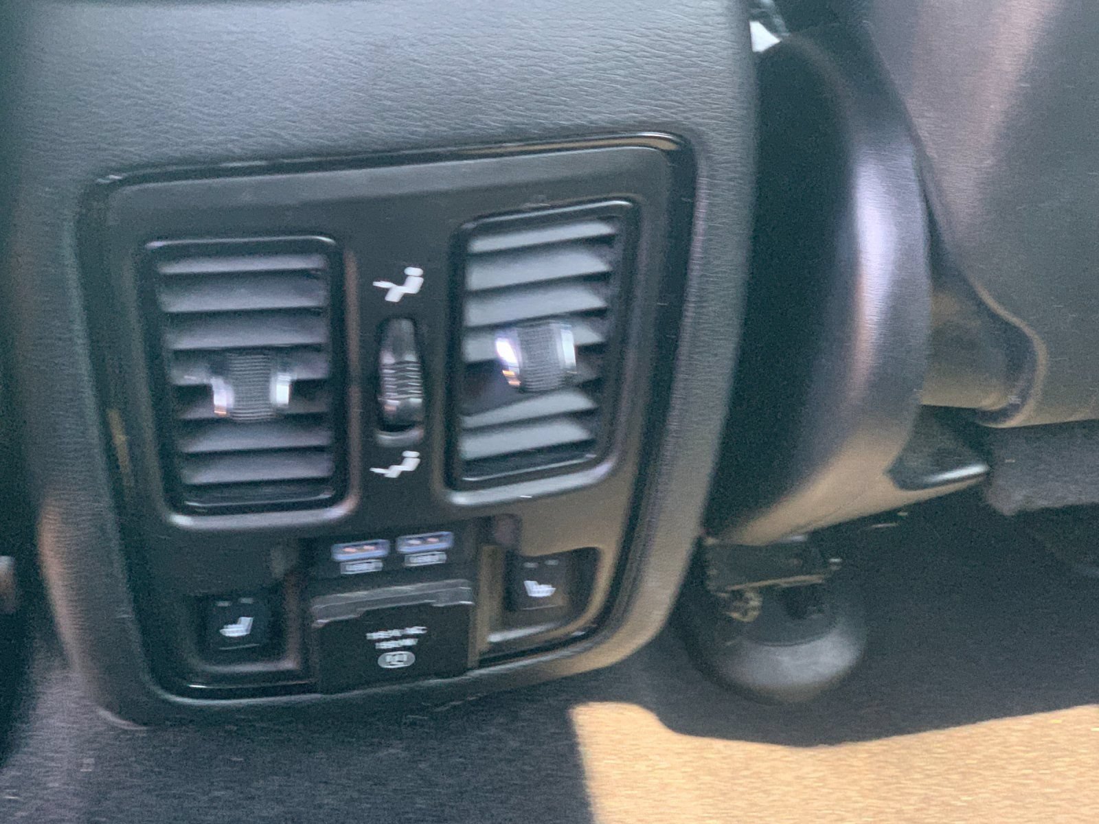 Used 2025 Dodge Durango R/T AWD/4WD image 16