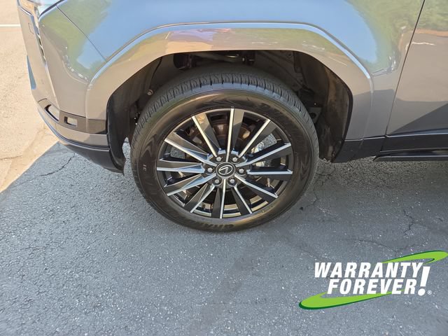 Used 2025 Lexus GX 550 w/ Accessory Package (Z1) AWD/4WD image 19