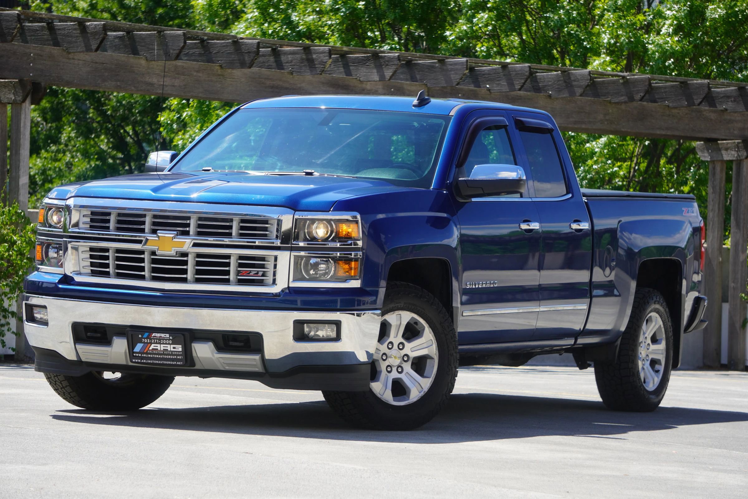 Used 2015 Chevrolet Silverado 1500 LTZ Z71 AWD/4WD image 5