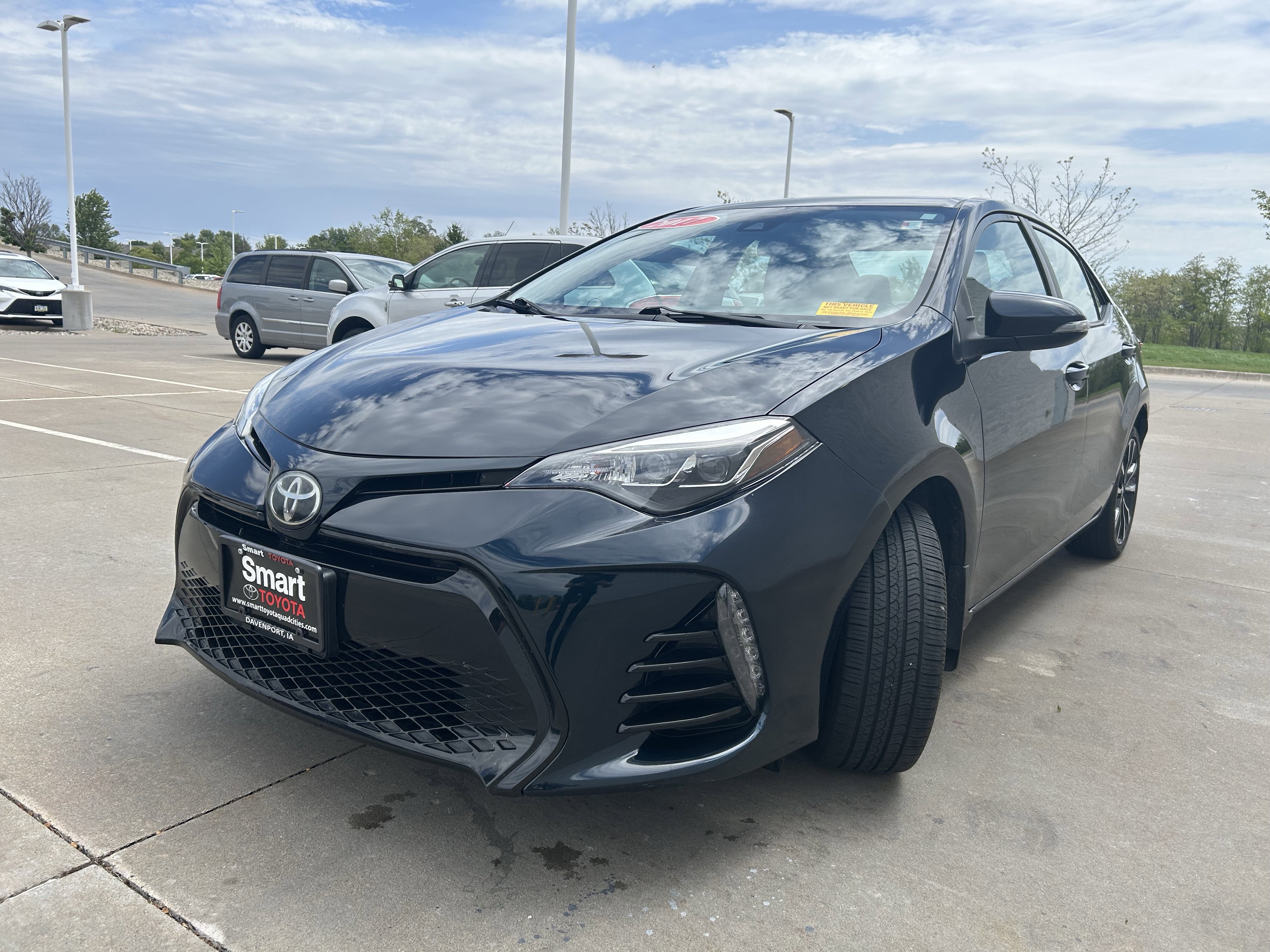 Used 2017 Toyota Corolla XSE w/ Carpet Mat Package (TMS) FWD image 3