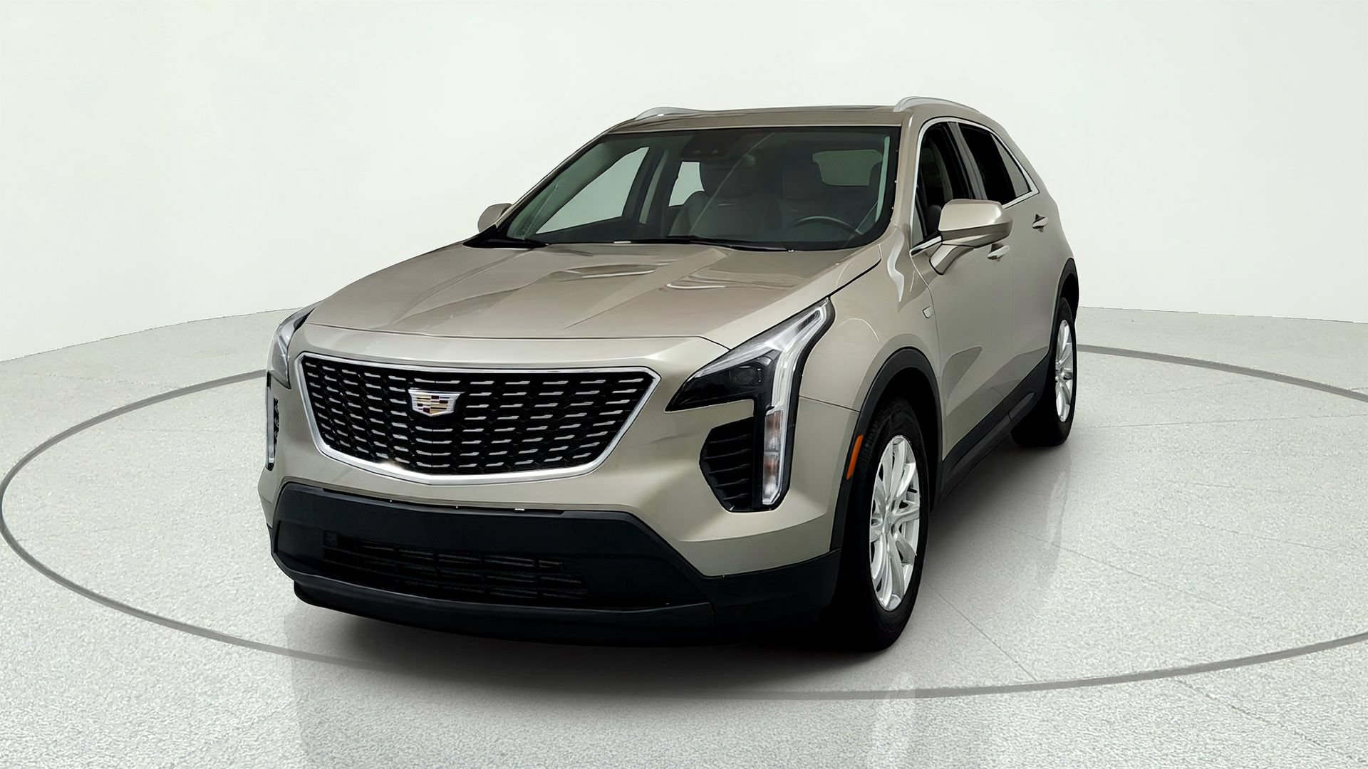 Certified 2023 Cadillac XT4 Luxury w/ Cold Weather Package AWD/4WD image 8