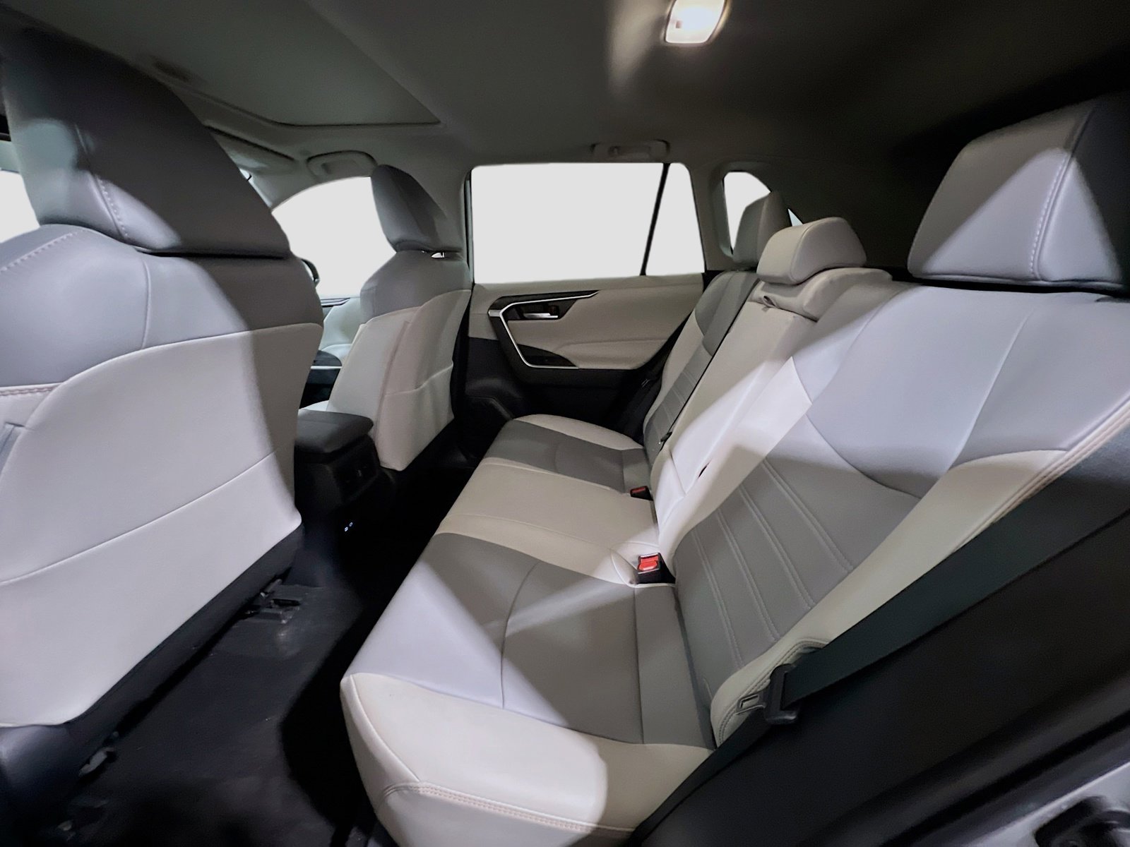 Used 2024 Toyota RAV4 XLE Premium w/ Weather Package image 17