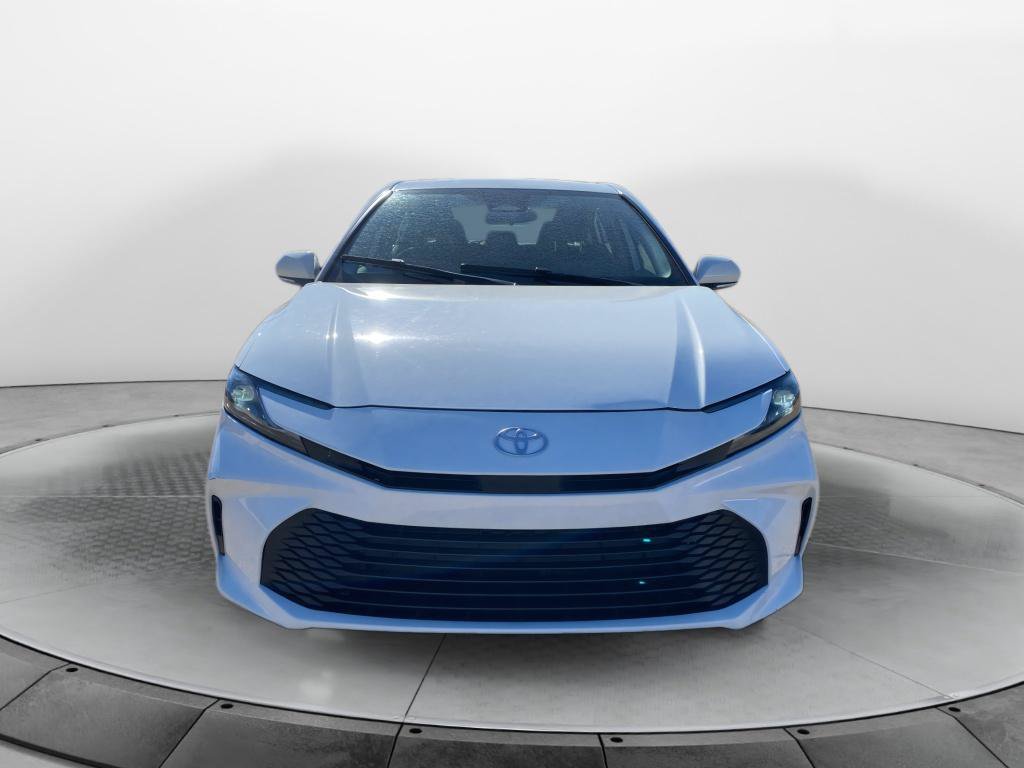 Used 2025 Toyota Camry LE FWD image 2