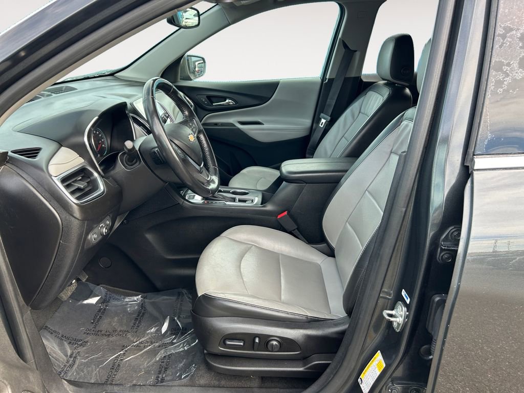 Used 2019 Chevrolet Equinox Premier w/ LPO, Cargo Package AWD/4WD image 16