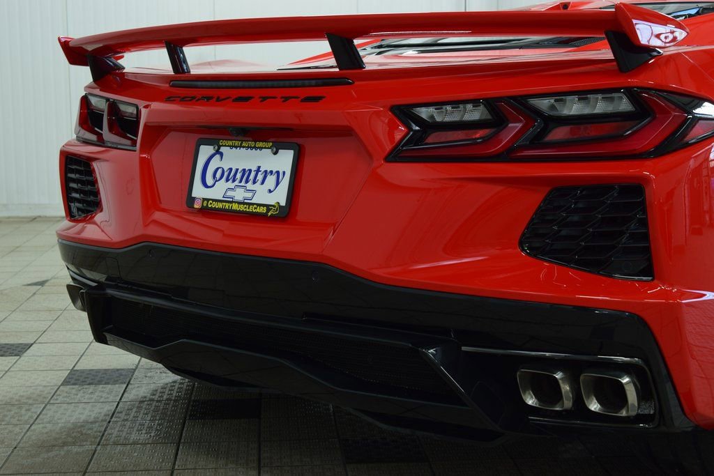 New 2026 Chevrolet Corvette Stingray Coupe w/ Z51 Performance Package RWD image 19