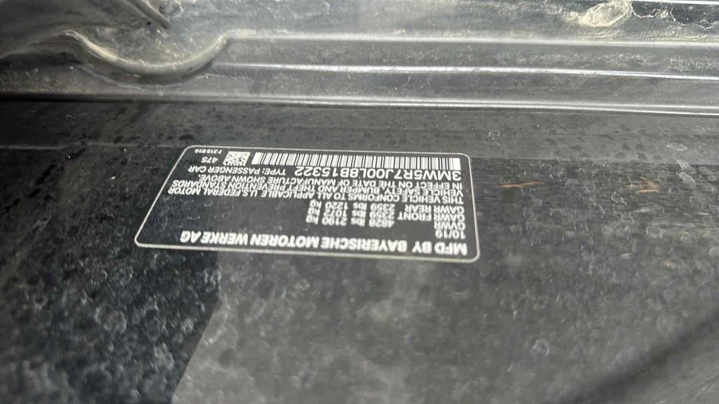 Used 2020 BMW 330i xDrive Sedan w/ Driving Assistance Package image 17