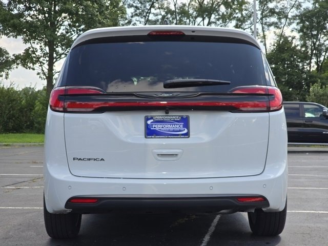 New 2026 Chrysler Pacifica Select image 23