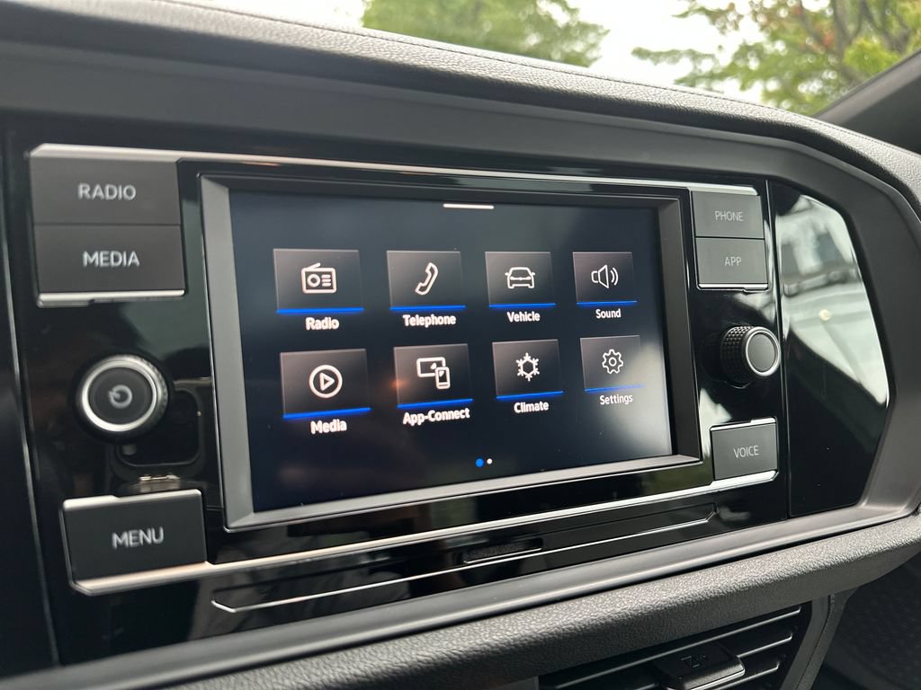 Certified 2020 Volkswagen Jetta R-Line w/ R-Line Cold Weather Package FWD image 14