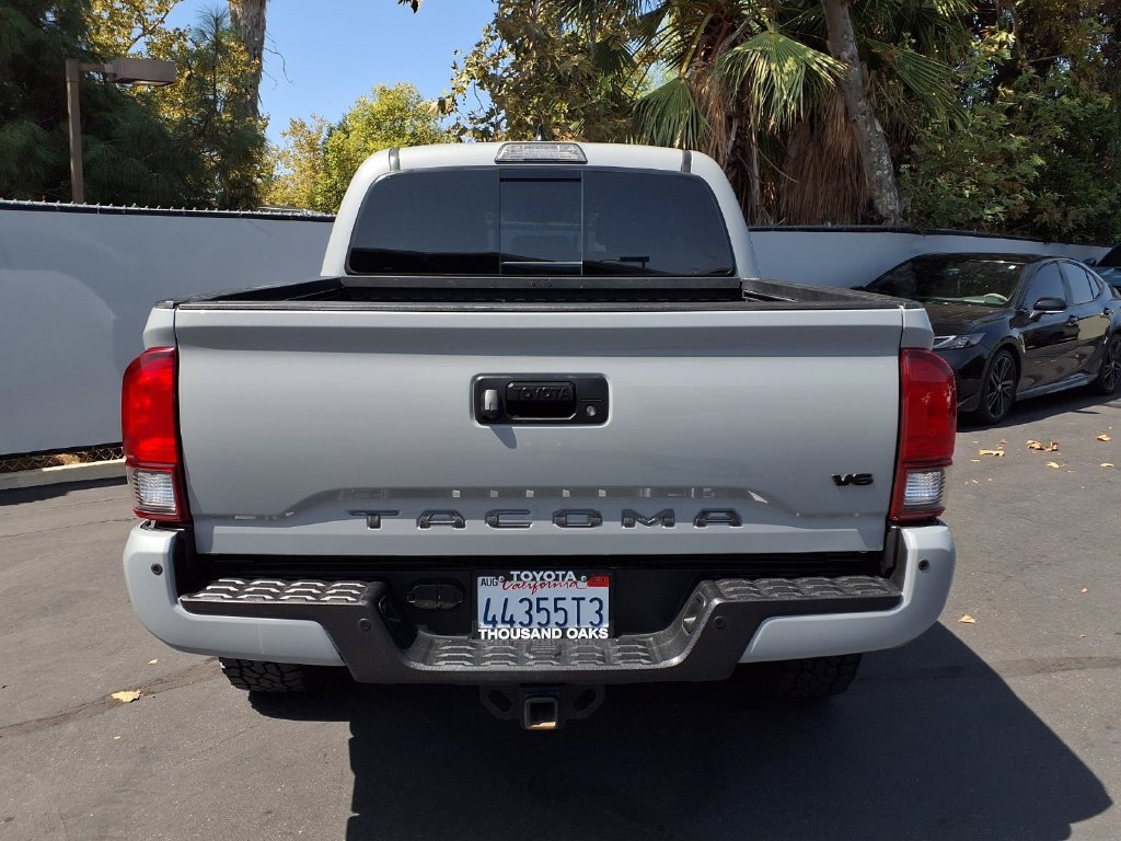 Used 2019 Toyota Tacoma TRD Off-Road w/ Exterior Package AWD/4WD image 7