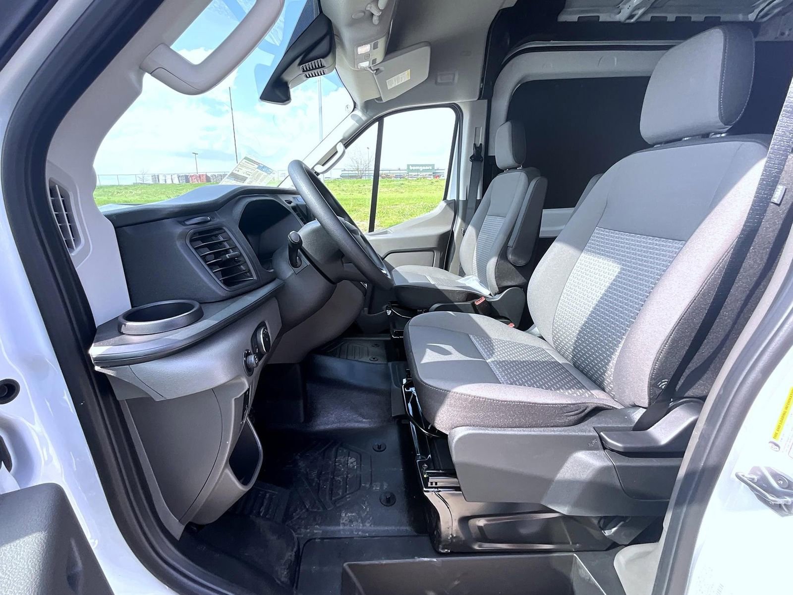 New 2026 Ford Transit 250 148 Medium Roof Extended AWD image 9