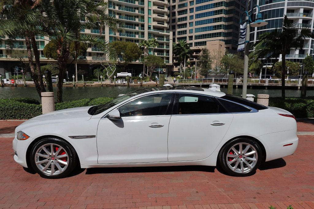 Used 2014 Jaguar XJ AWD image 25