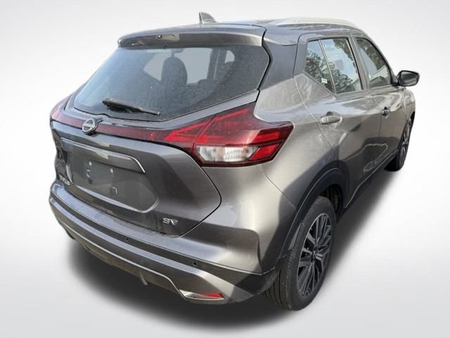 Used 2024 Nissan Kicks SV image 5