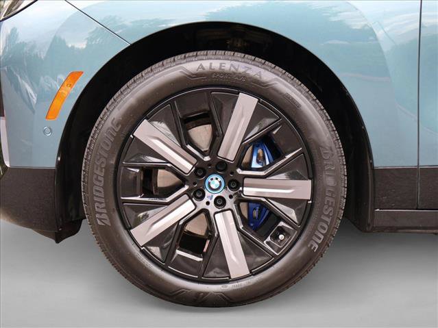Certified 2024 BMW iX xDrive50 w/ Sport Package AWD/4WD image 27