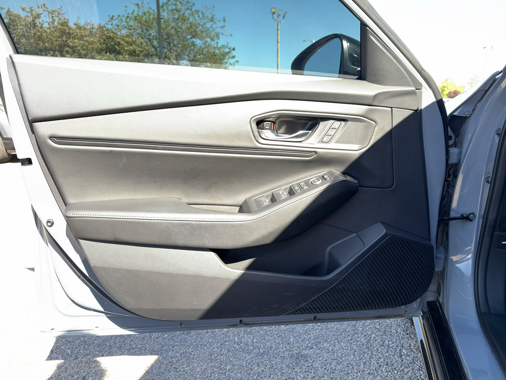 Used 2023 Honda Accord Sport image 9