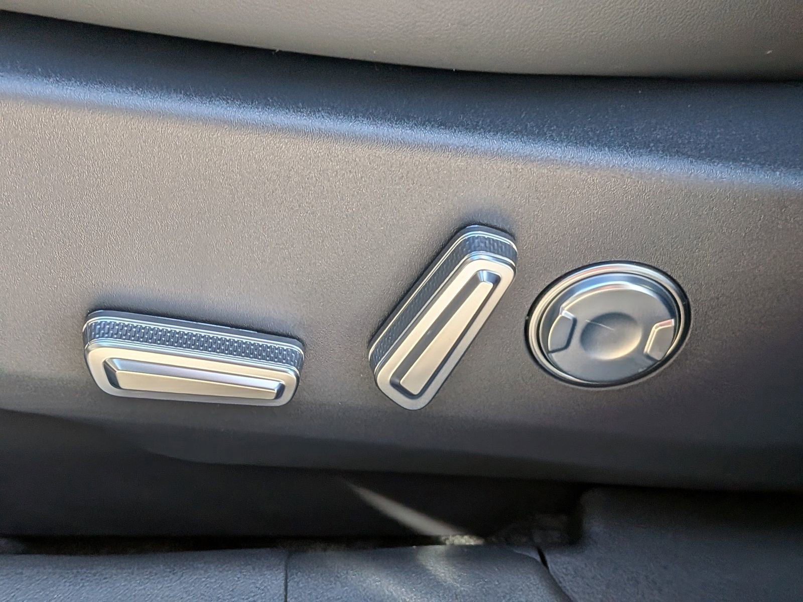 New 2026 Lincoln Nautilus Reserve w/ Jet Appearance Package image 23