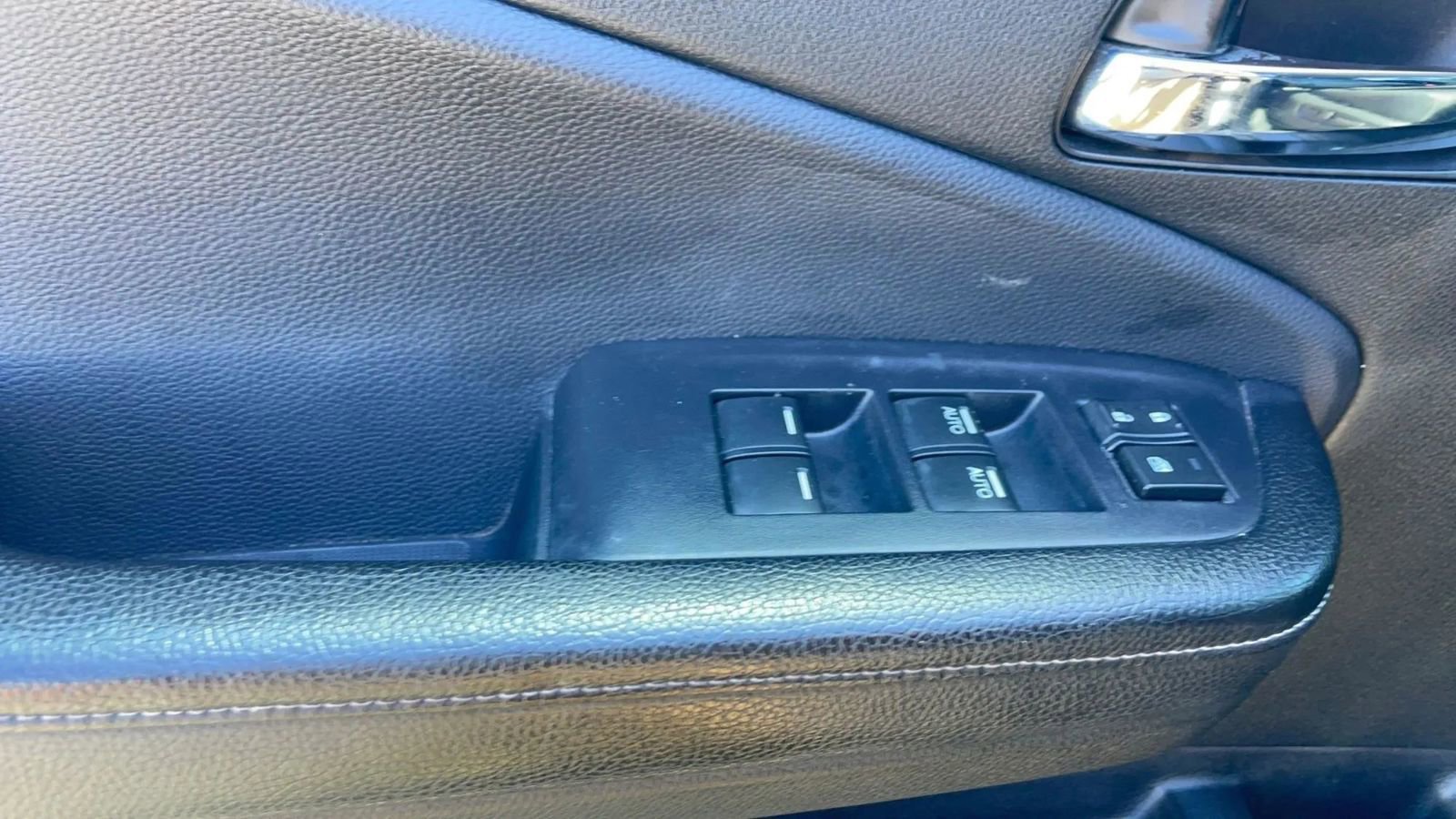 Used 2017 Honda Ridgeline RTL-T image 18