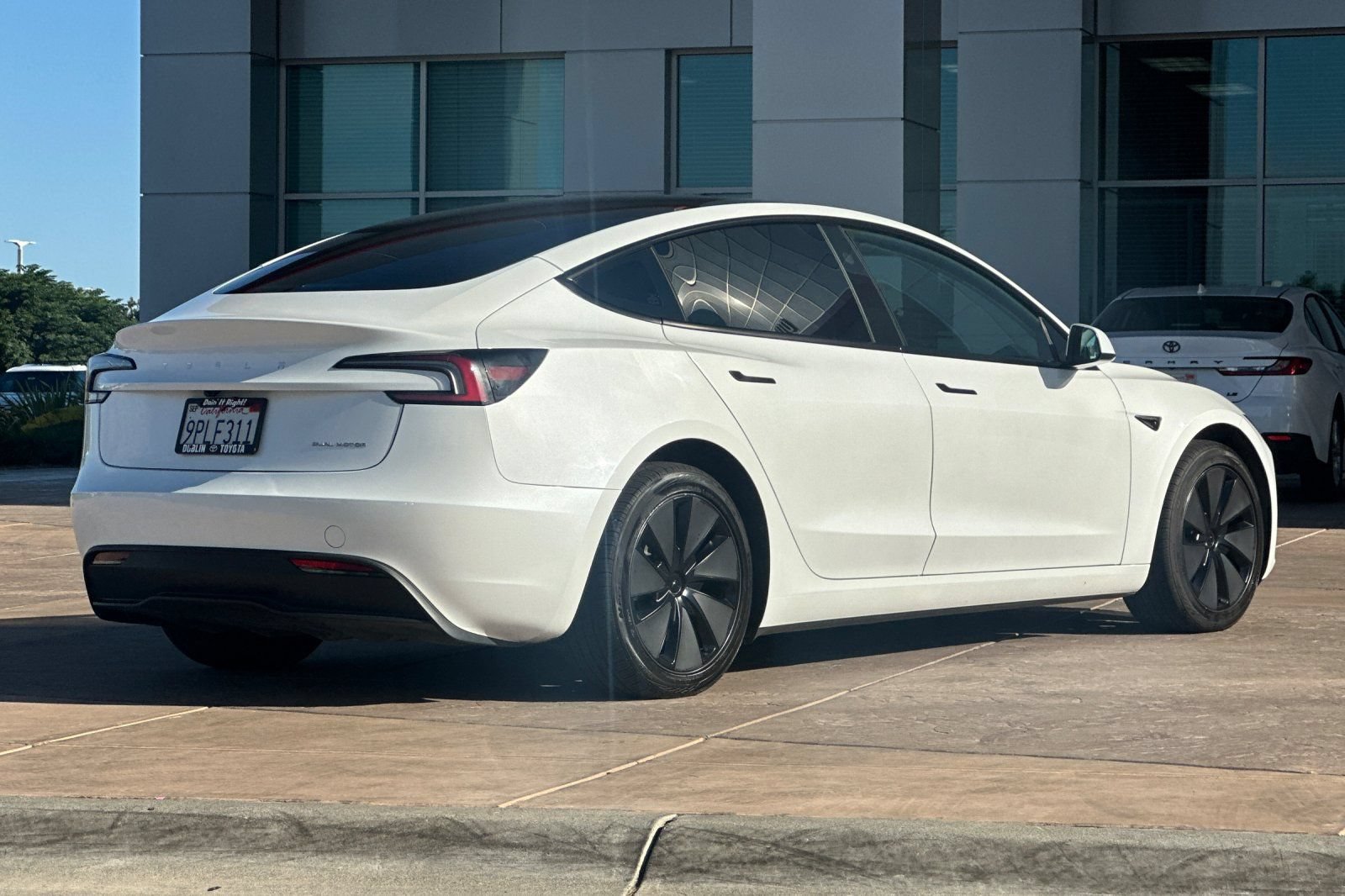 Used 2024 Tesla Model 3 Long Range AWD/4WD image 4