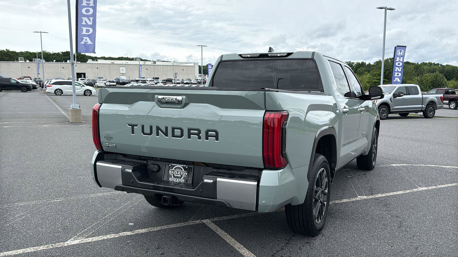Used 2026 Toyota Tundra Limited AWD/4WD image 7