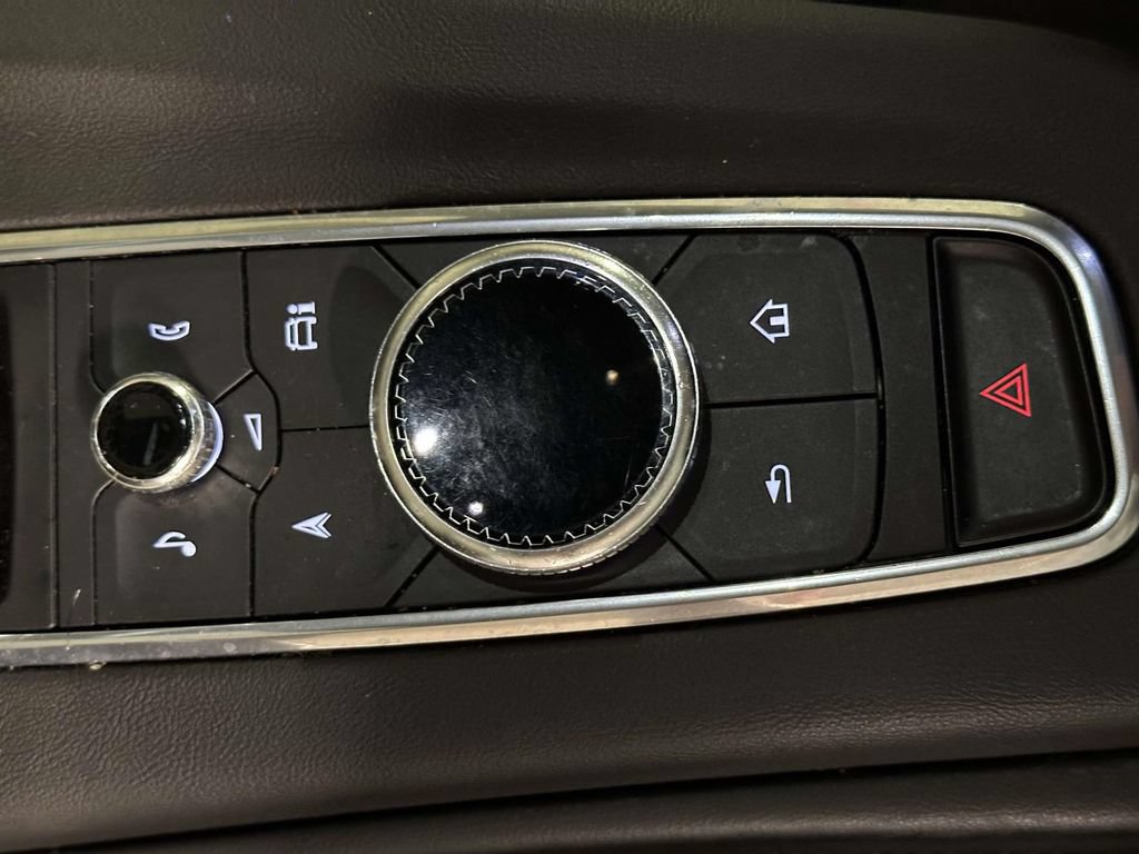 Used 2022 Cadillac Escalade ESV Sport w/ Touring Package AWD/4WD image 29