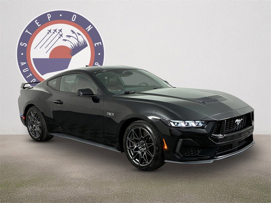 Used 2024 Ford Mustang GT Premium w/ GT Performance Package image 2