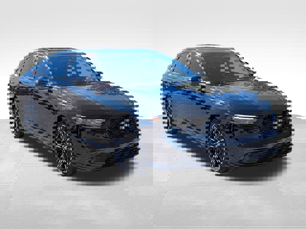 Used 2024 Honda Accord Sport image 2