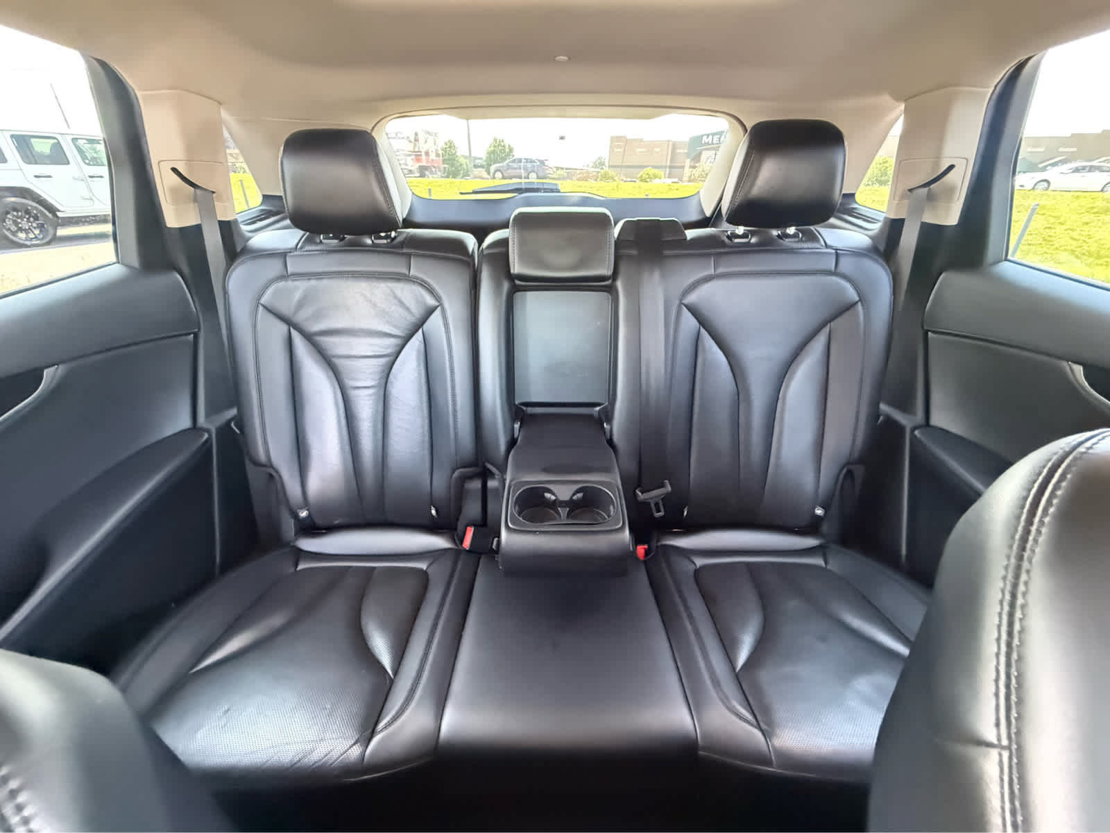 Used 2022 Lincoln Nautilus Reserve w/ Monochromatic Package AWD/4WD image 19