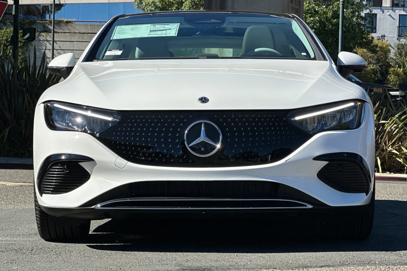 New 2025 Mercedes-Benz EQE 350+ 4MATIC Sedan image 4