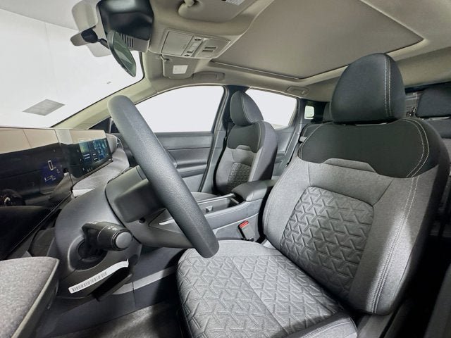 New 2026 Nissan Kicks SV w/ SV Premium Package AWD/4WD image 17