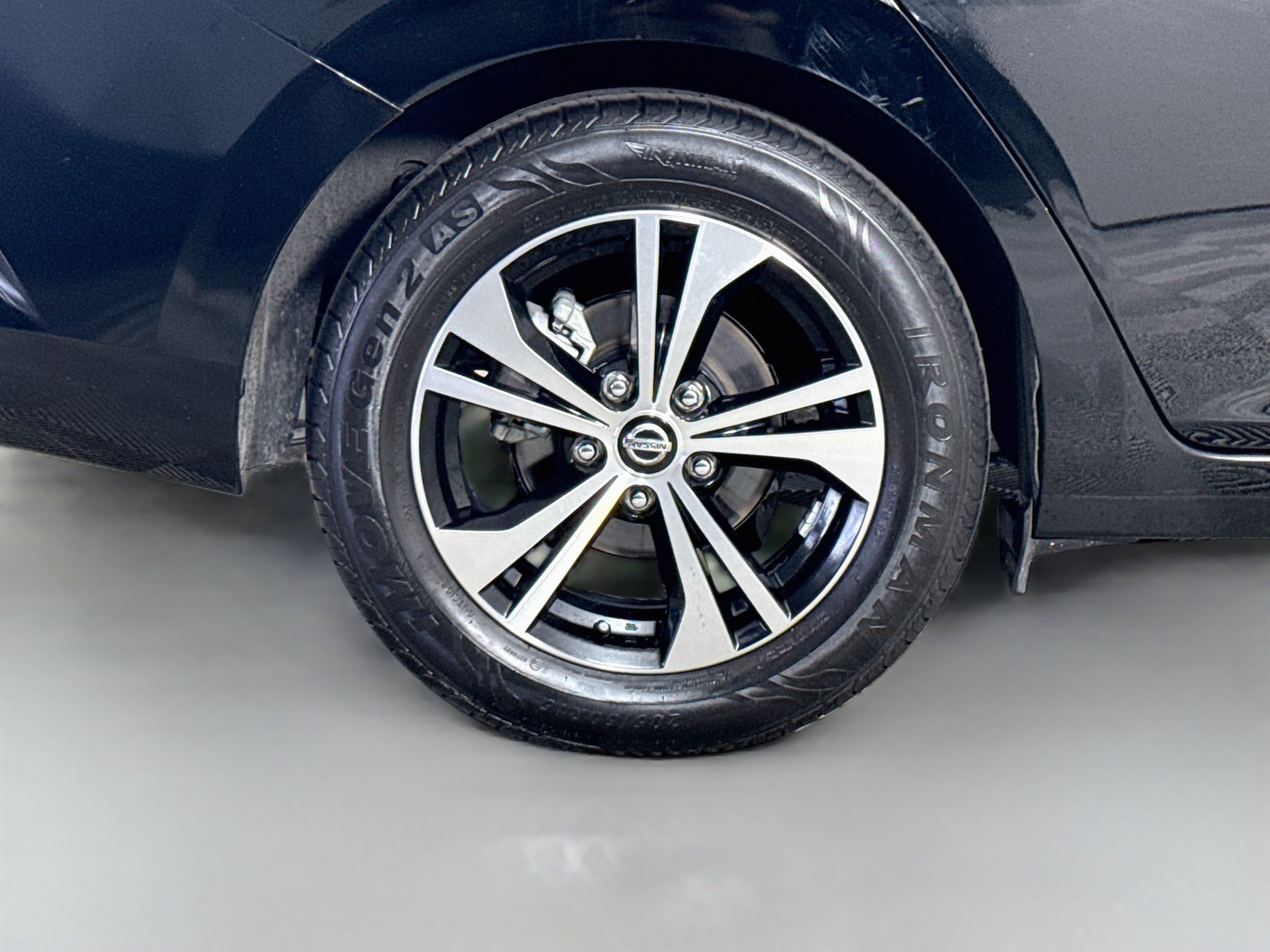 Used 2023 Nissan Sentra SV w/ All-Weather Package FWD image 33