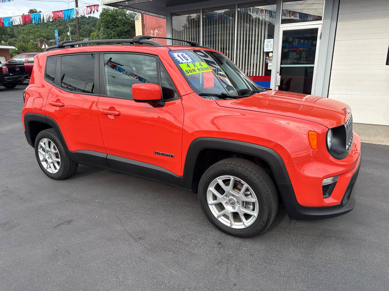 Used 2021 Jeep Renegade Latitude w/ Sun & Sound Group