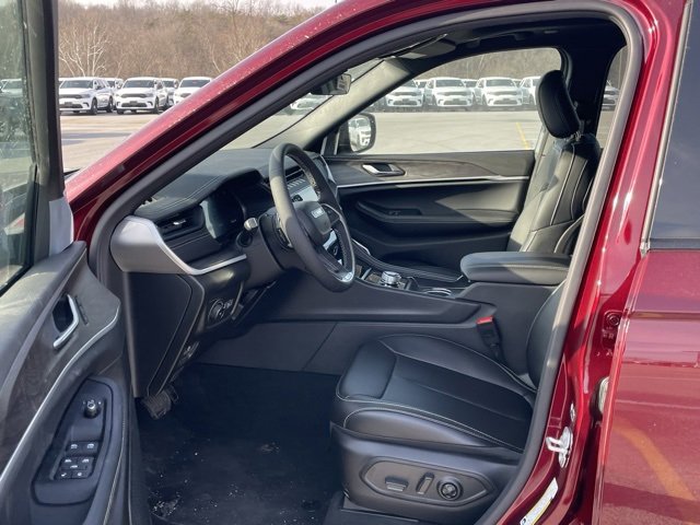 New 2026 Jeep Grand Cherokee Limited w/ Limited Altitude Package image 15