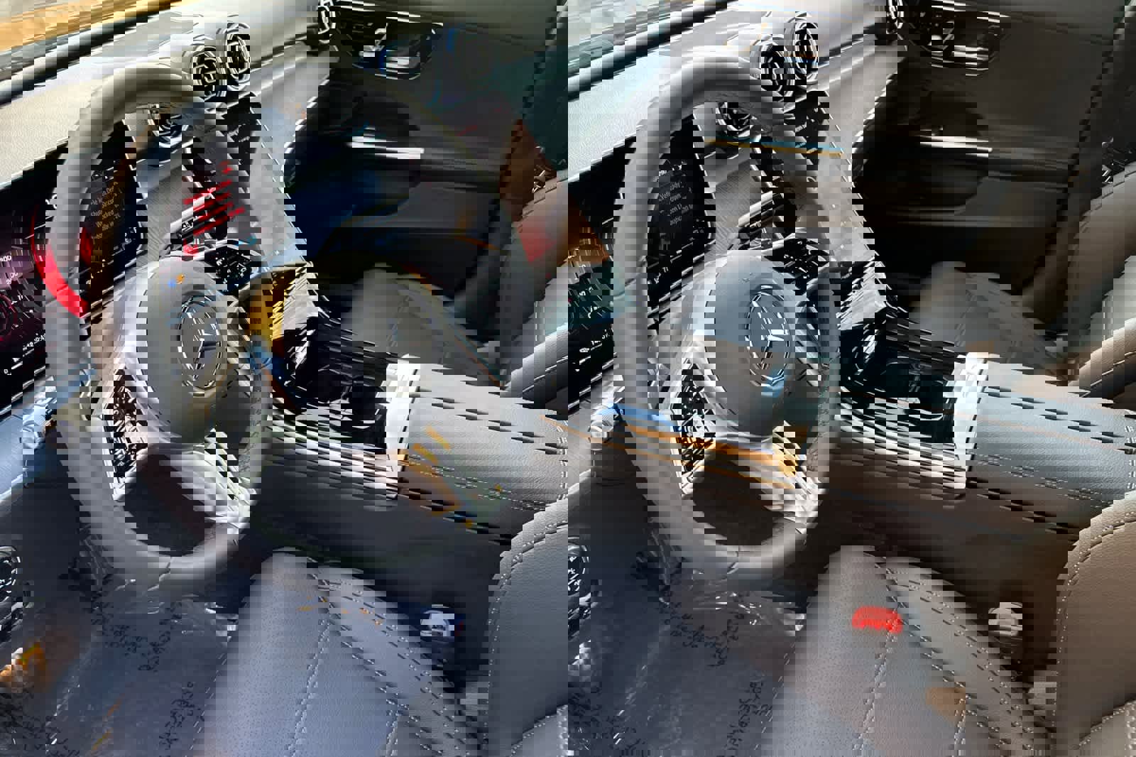 New 2025 Mercedes-Benz C 300 Sedan image 9