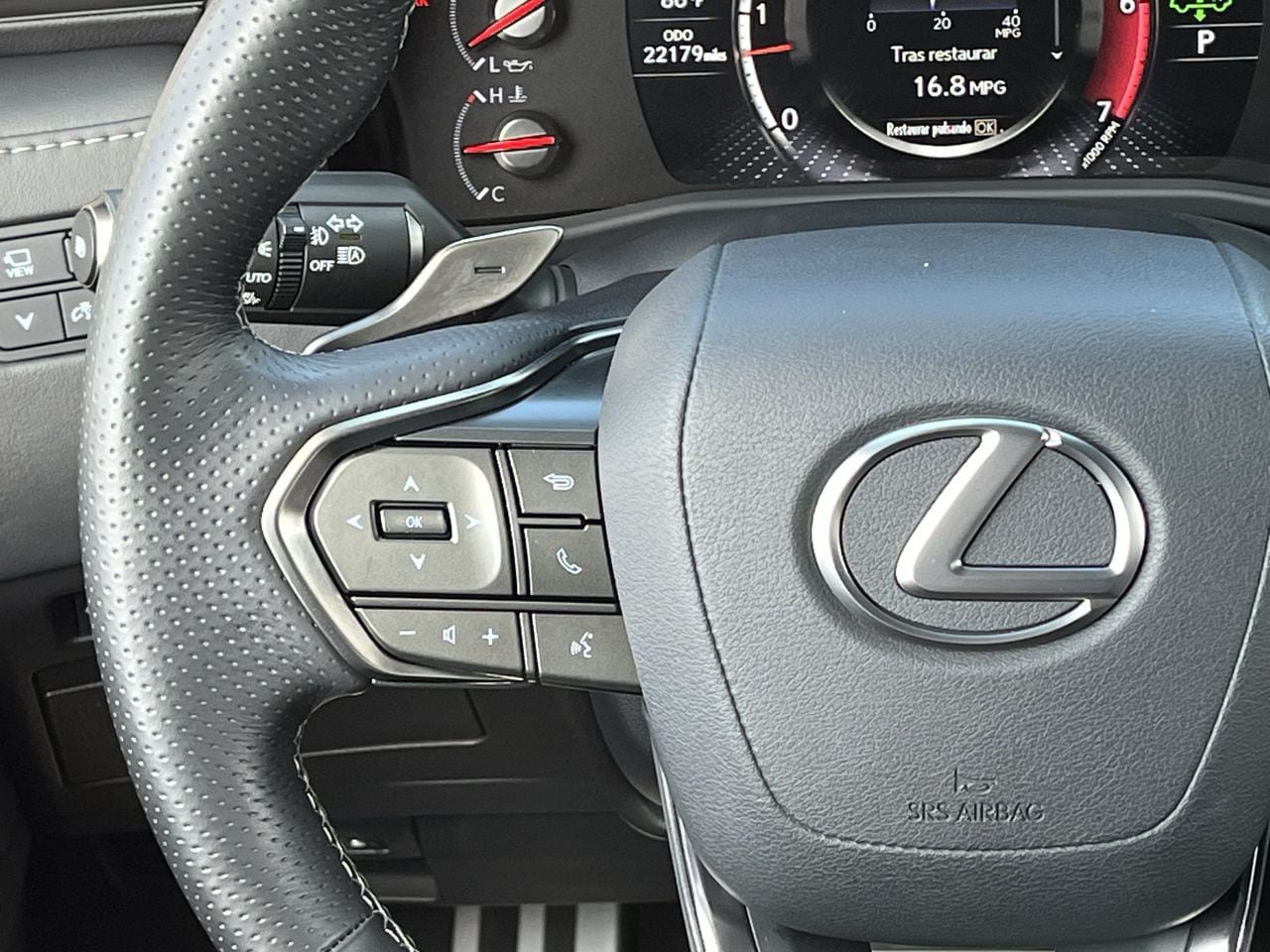 Used 2023 Lexus LX 600 F Sport w/ Accessory Package (Z1) AWD/4WD image 12