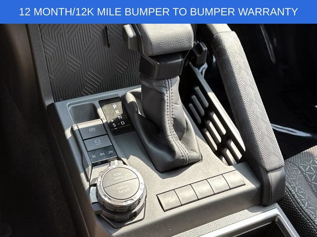 Used 2025 Toyota 4Runner SR5 AWD/4WD image 27