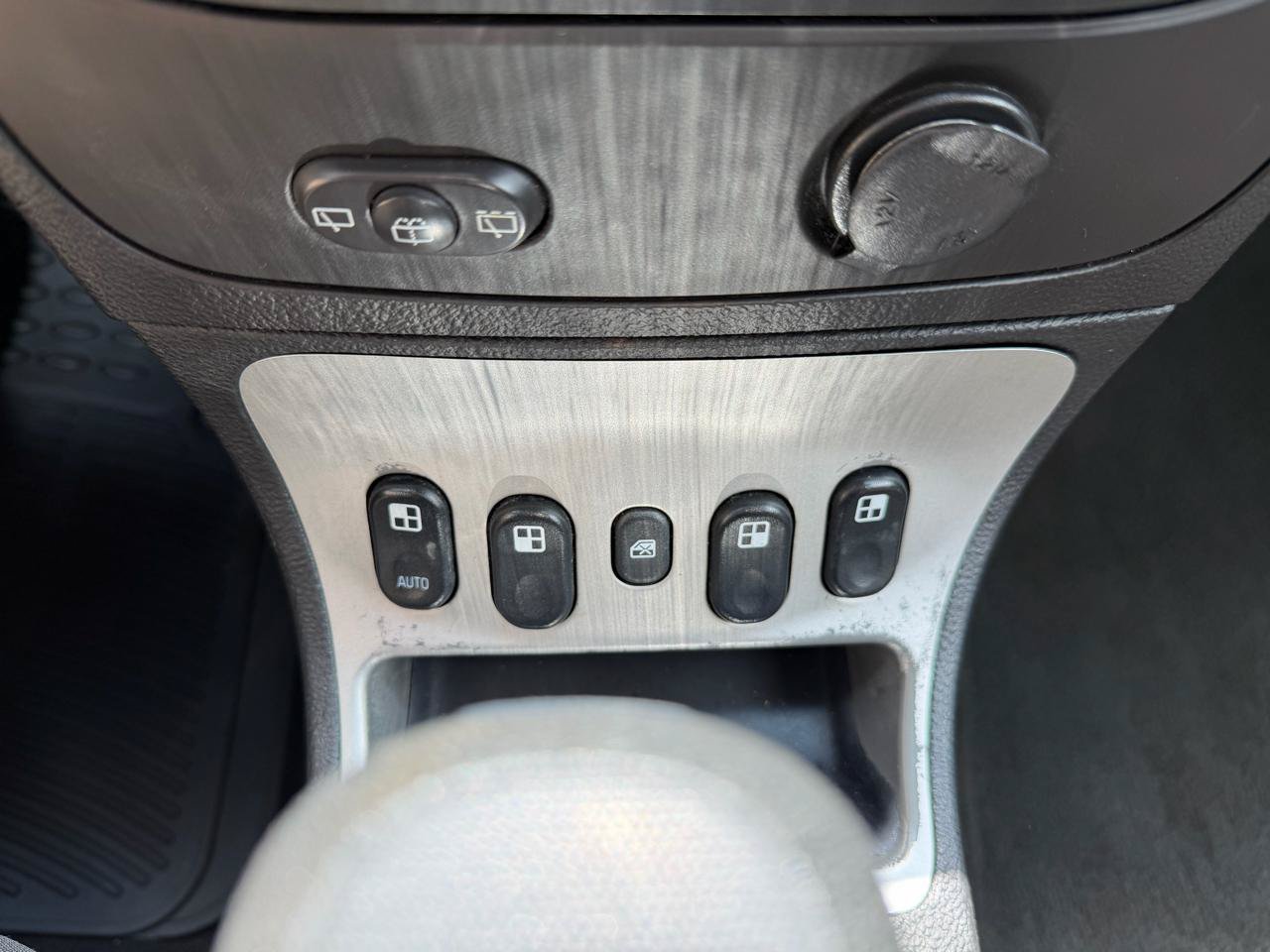 Used 2007 Chevrolet HHR LS FWD image 30