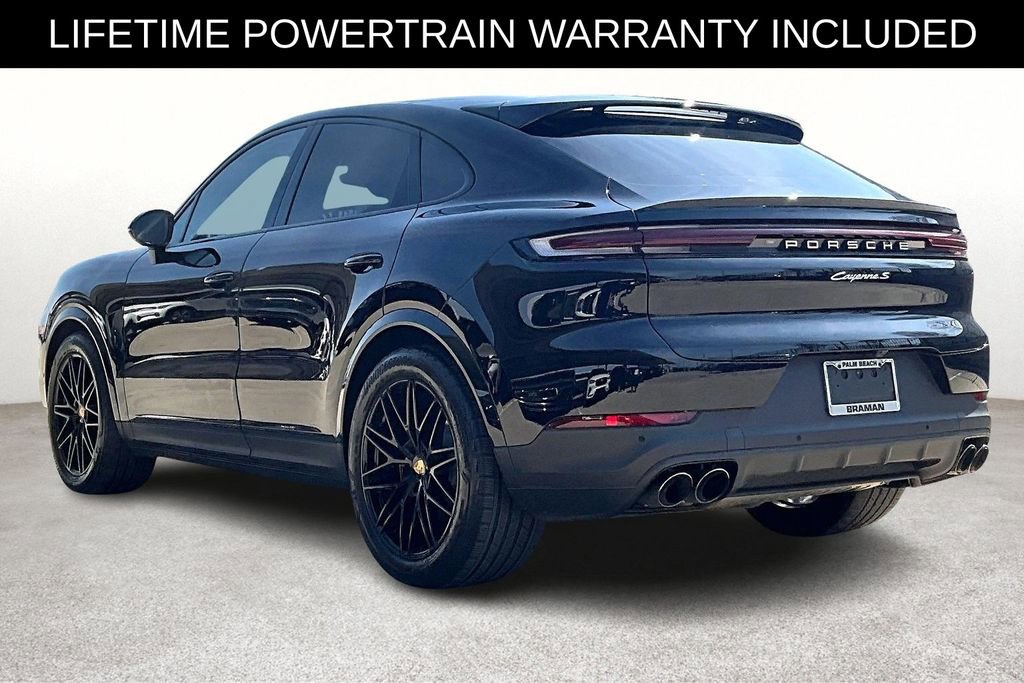 Used 2024 Porsche Cayenne S image 12