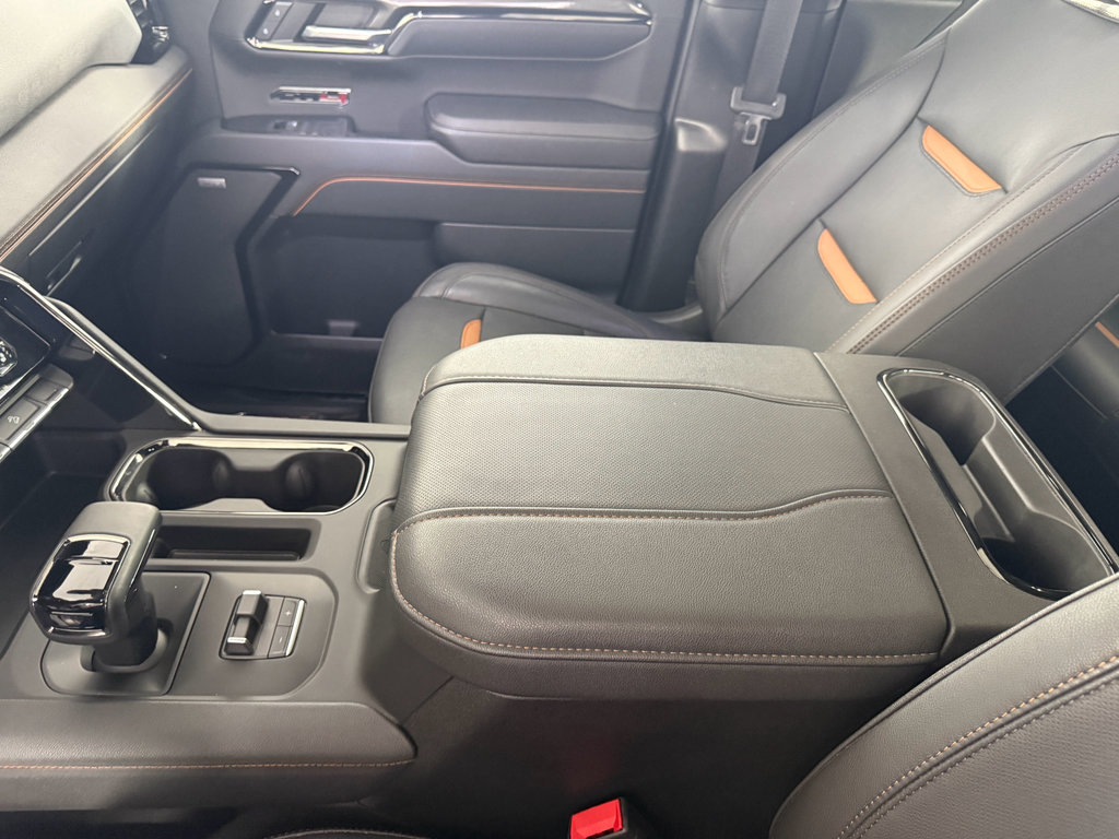 Used 2024 GMC Sierra 1500 AT4 w/ Technology Package image 27
