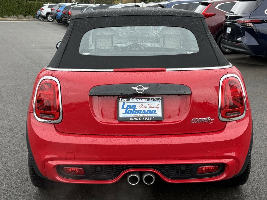 Used 2020 MINI Cooper S w/ Signature Upholstery Package image 4